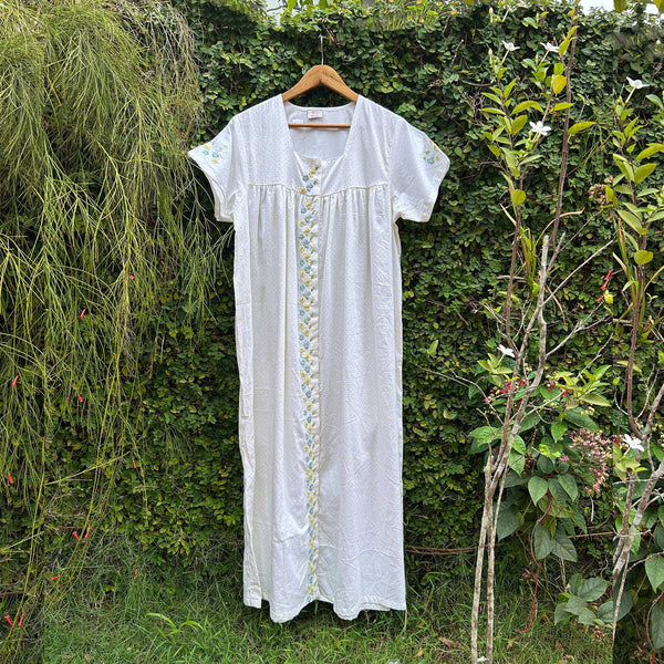 embroidered front open nigtwear