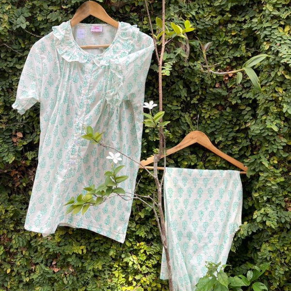 comfy pyjama set for ladies