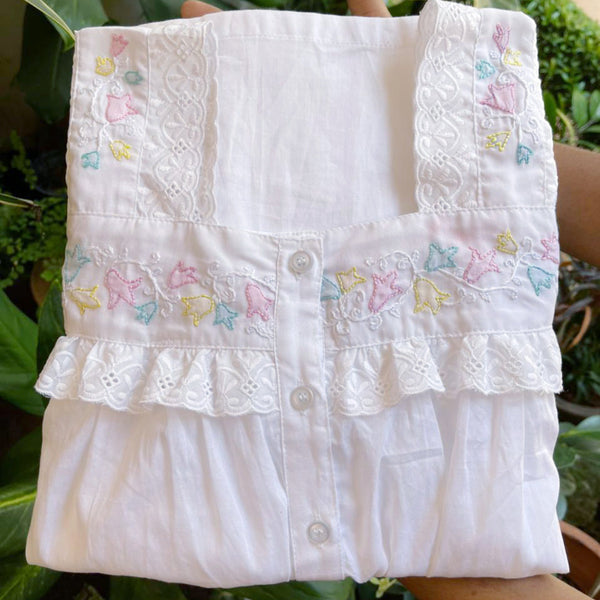 Dreamy Lace - Sleeveless White Cotton Nighty